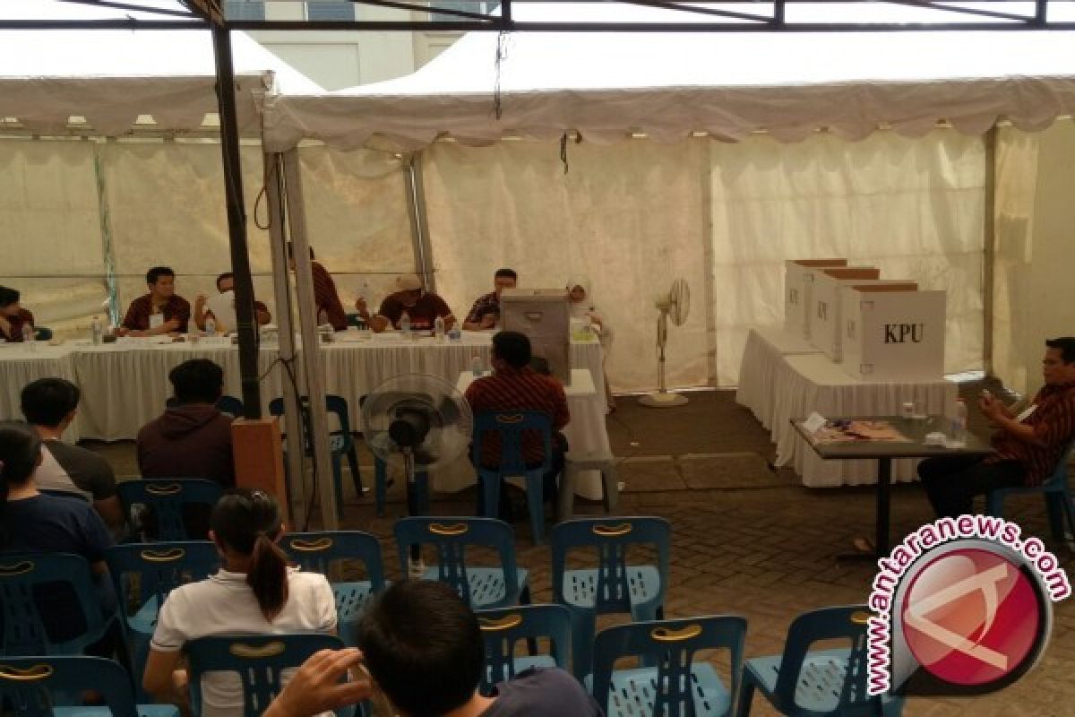 Timses Ahok-Djarot temukan kekurangan surat suara