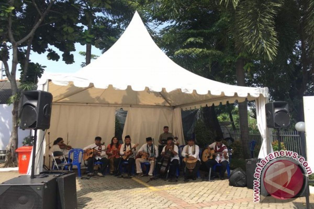 Lagu dan Musik Keroncong di 