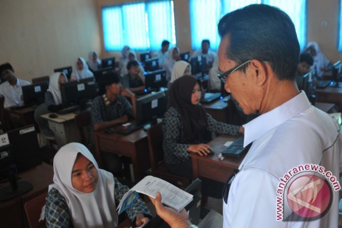 136 SMA UNBK menumpang di sekolah lain