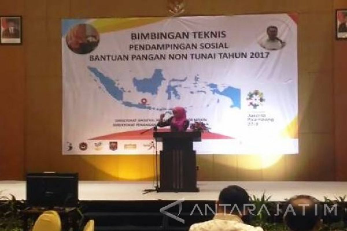 Penerima Program BPNT Dilayani Gunakan Motor (Video)