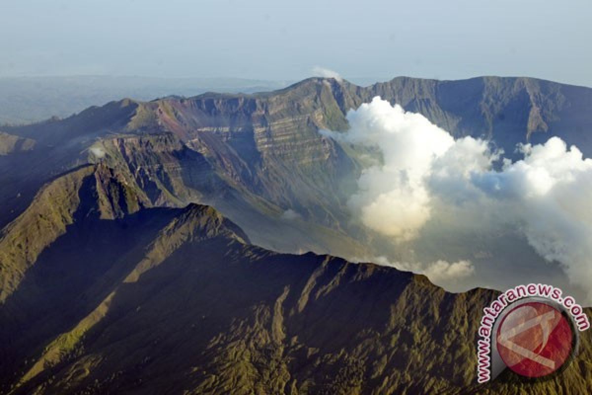 Eiiger gelar ekspedisi 28 gunung di Indonesia