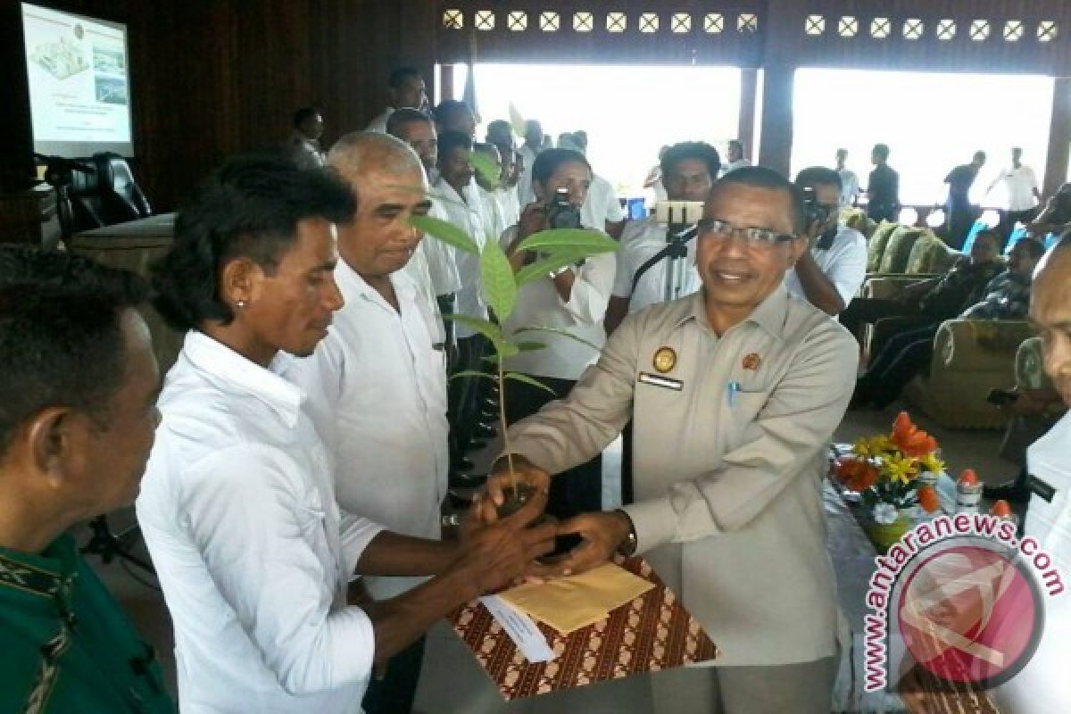 BPN Serahkan Ratusan Sertifikat Tanah di MTB