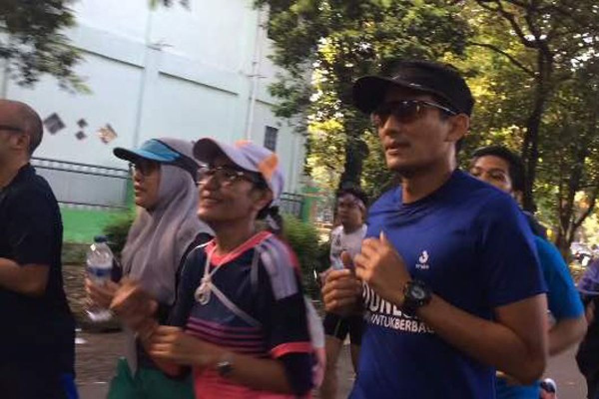 Sandiaga lari bersama "Jakarta Berlari" dan beribadah sebelum ke TPS