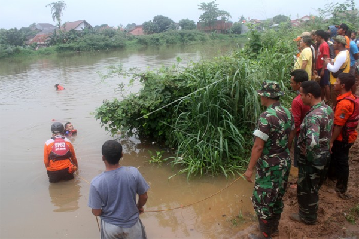 Pelajar SMP 2 Sintang Tenggelam di Sungai Melawi