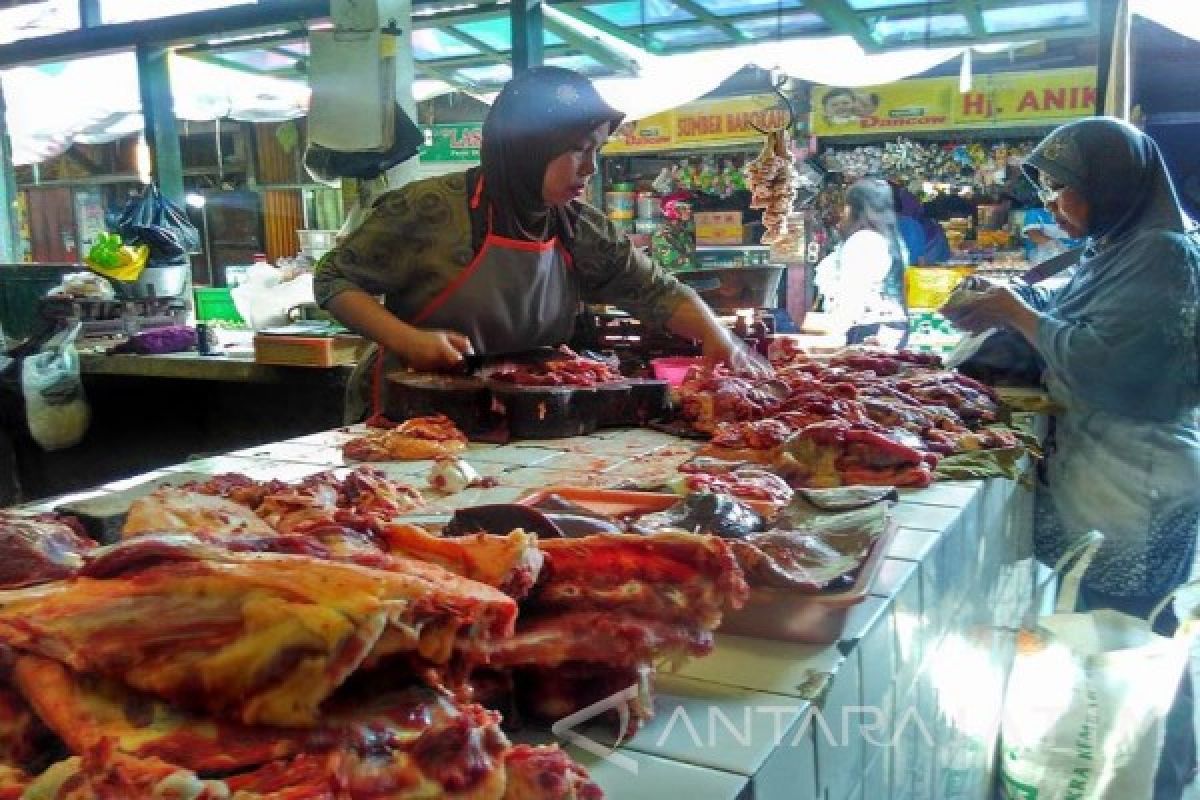 Pedagang: Harga Daging Sapi di Bojonegoro Stabil