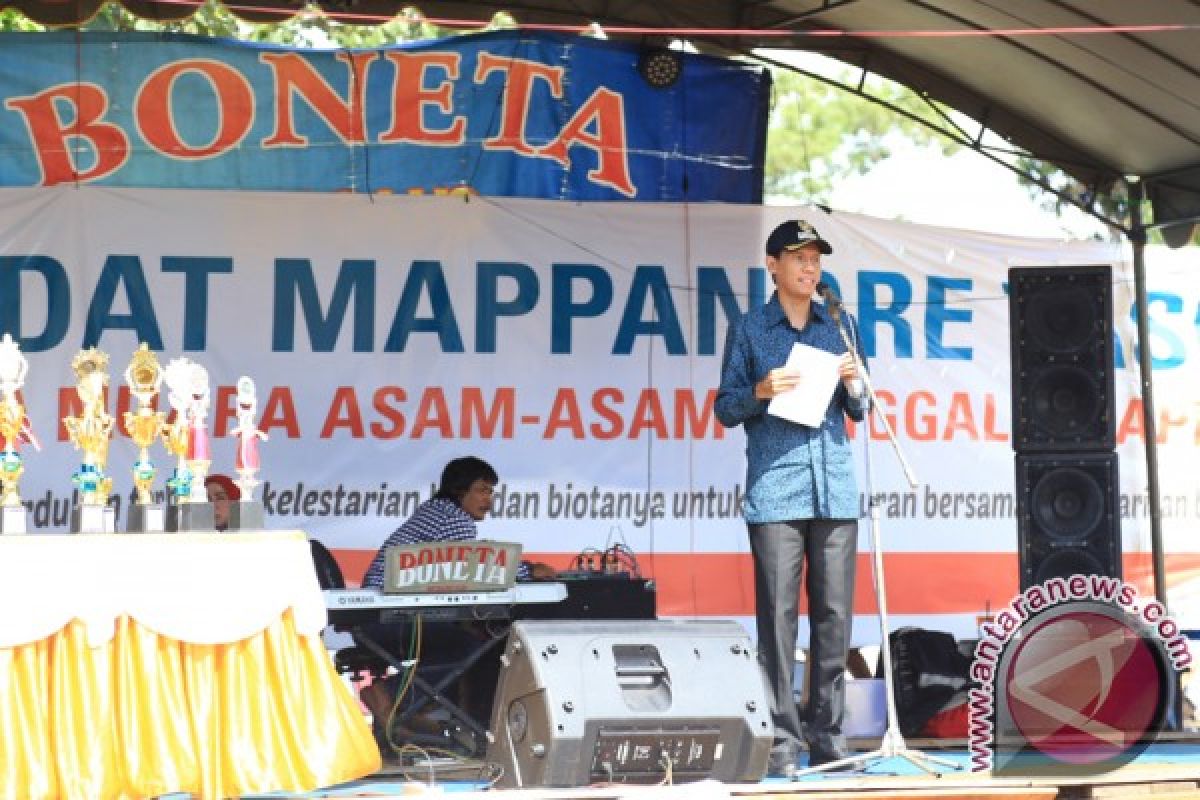 Bupati Hadiri Penutupan Pesta Adat Mappanrestasi 