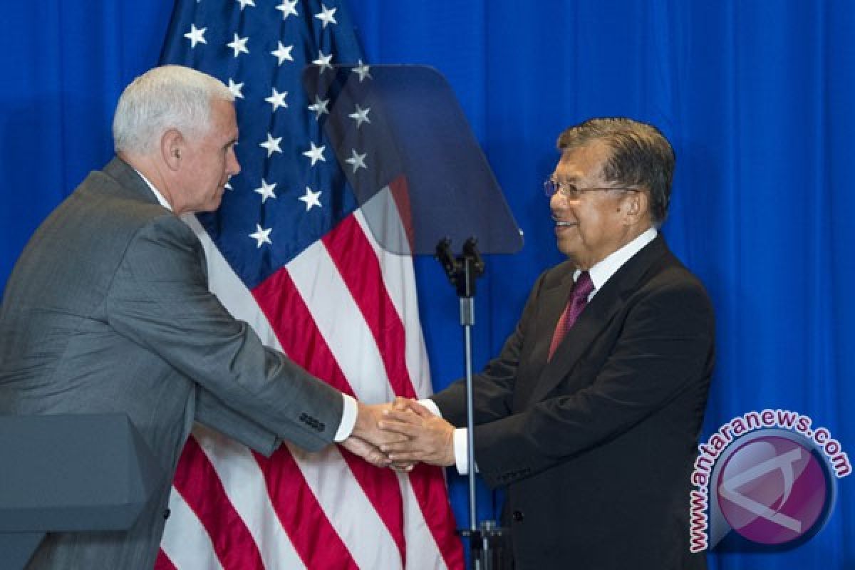 Pesan Jusuf Kalla kepada Mike Pence soal perempuan Indonesia