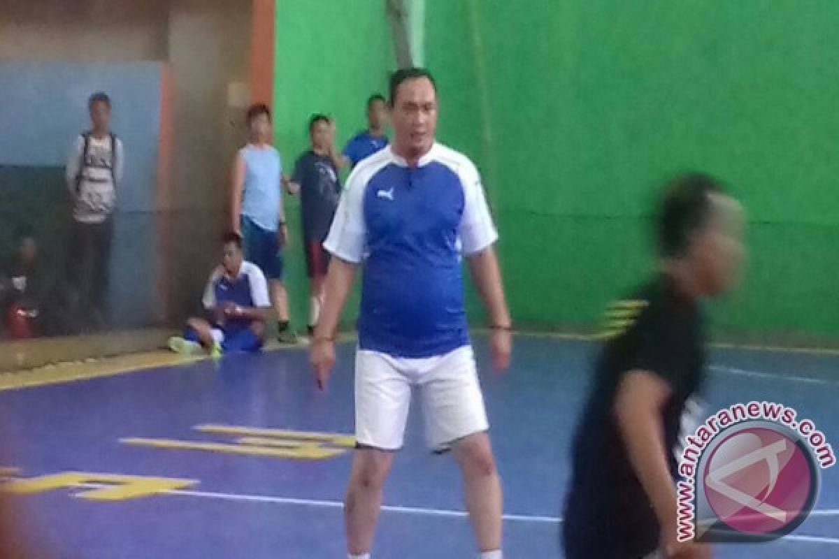 Ketua Koni Kolaka Buka Turnamen Futsal Tehnik USN