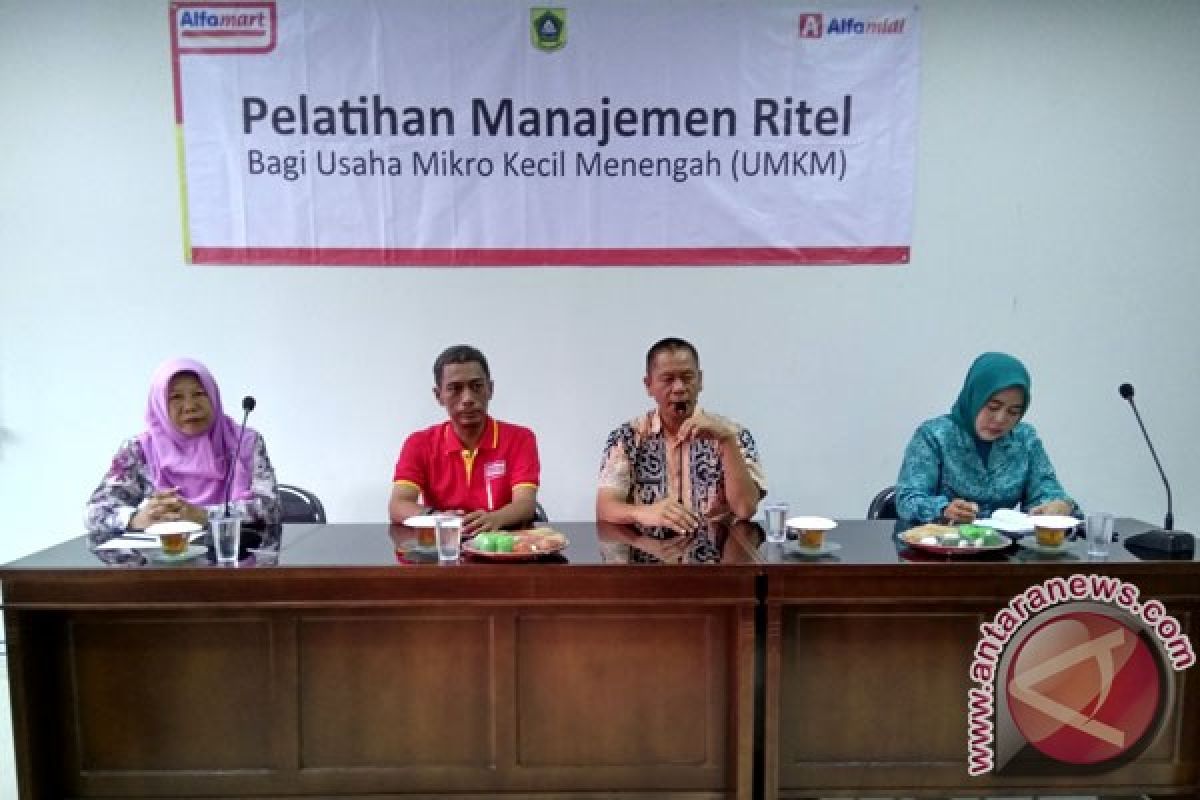 Alfamart Berikan Pelatihan Manajemen Ritel UMKM Bogor