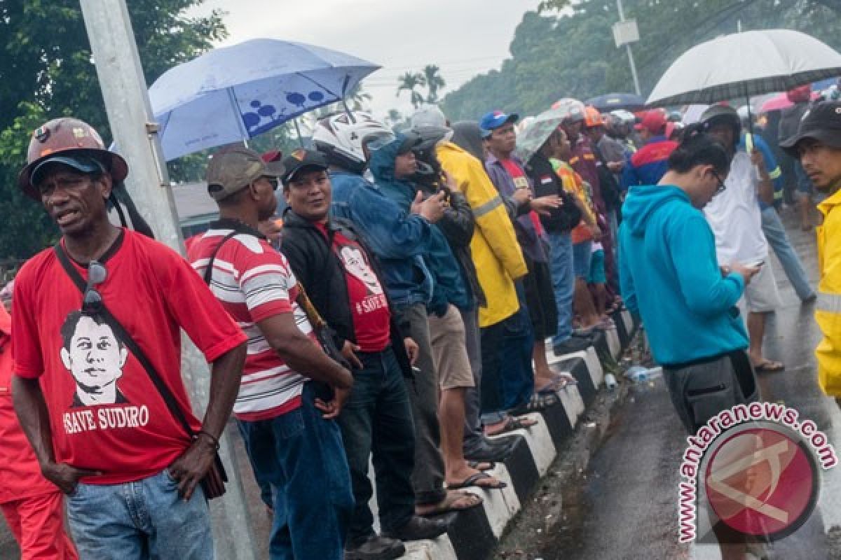 Polisi proses penggerak massa serikat pekerja Freeport