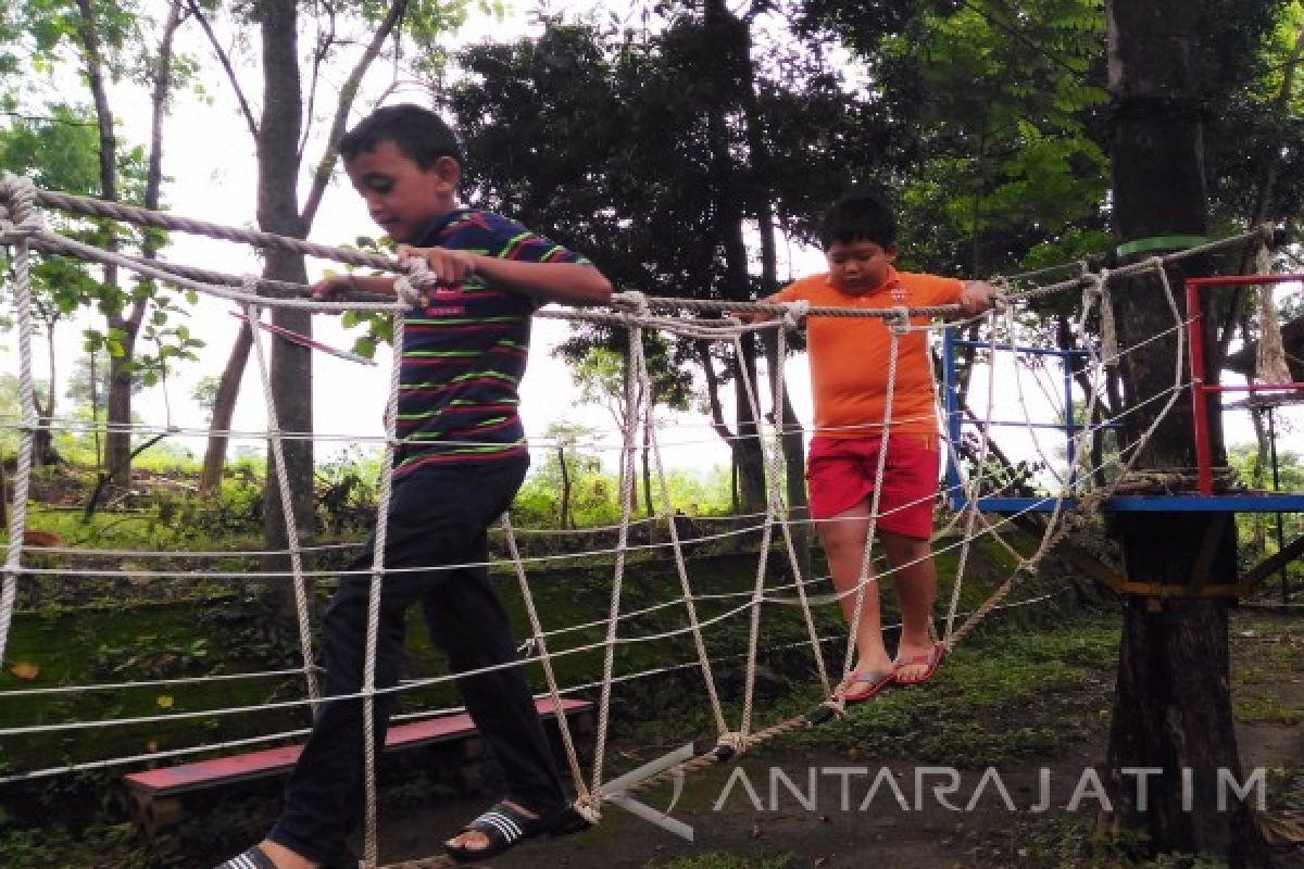 Berpetualang di Pacet Mini Park (Video)