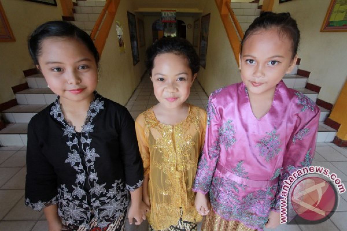 Sekolah Di Kota Gorontalo Peringati Hari Kartini