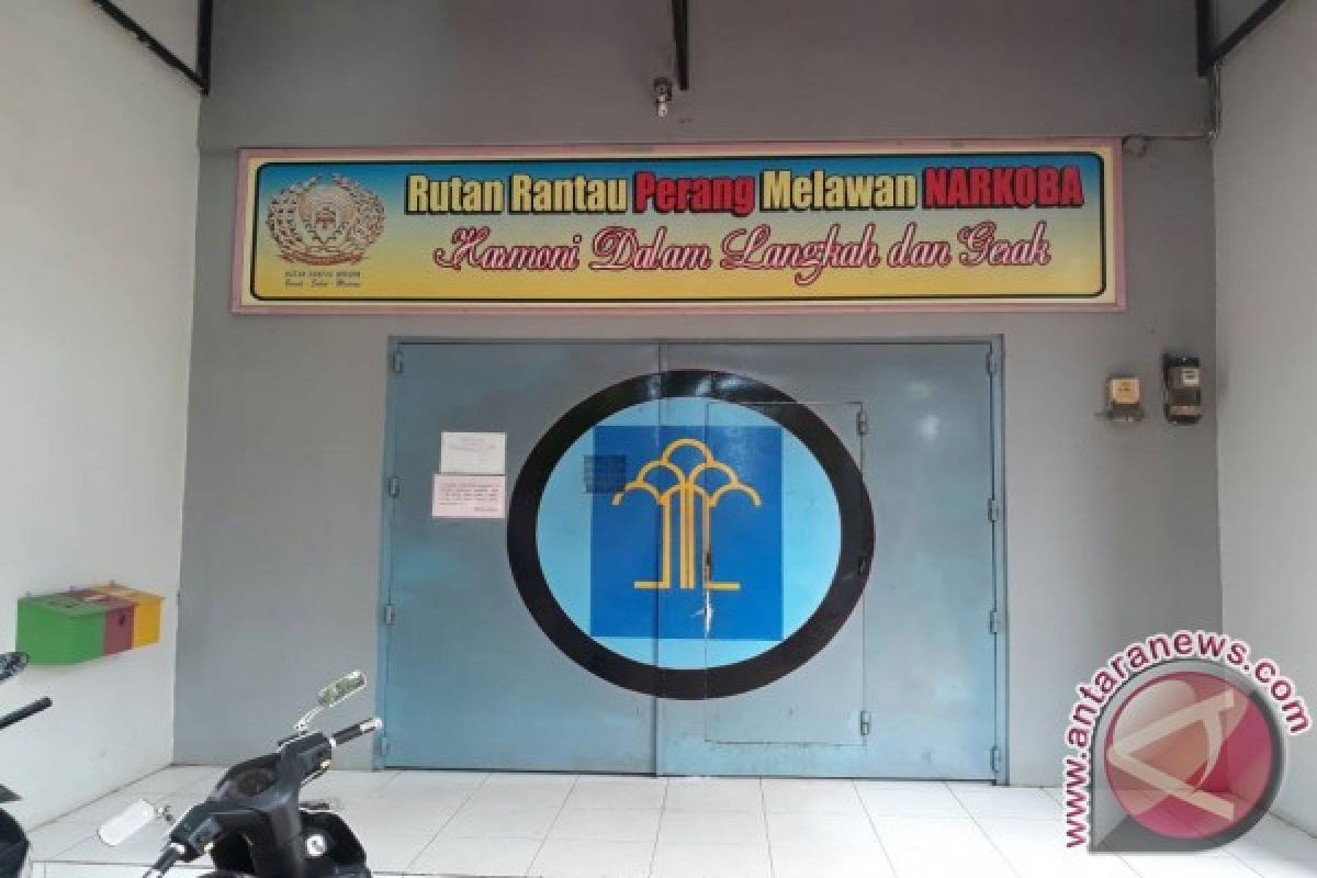 Rutan Rantau Dapat Bantuan Renovasi Masjid