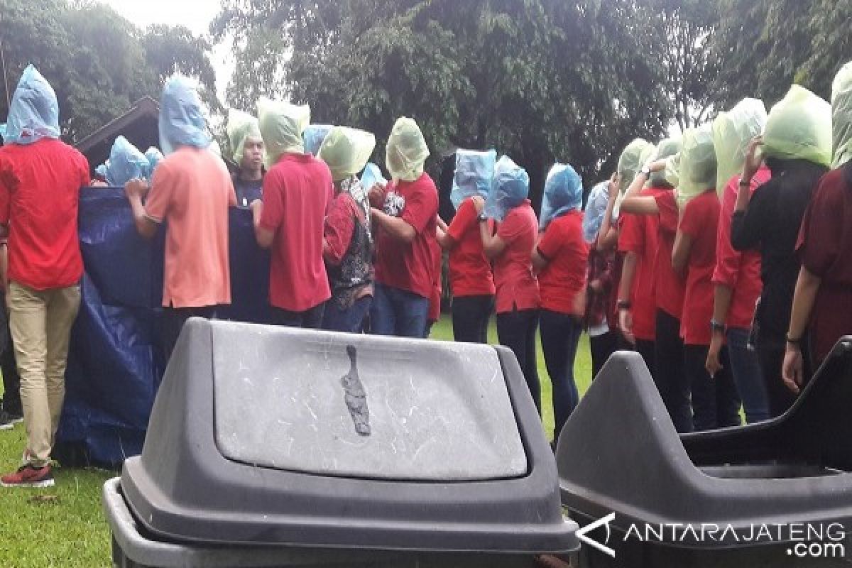 Siswa SMA Tarakanita Magelang Peringati Hari Bumi