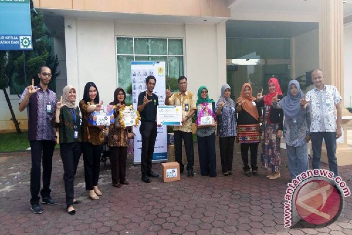 PLN Lampung Donasikan Buku ke Armada Pustaka  