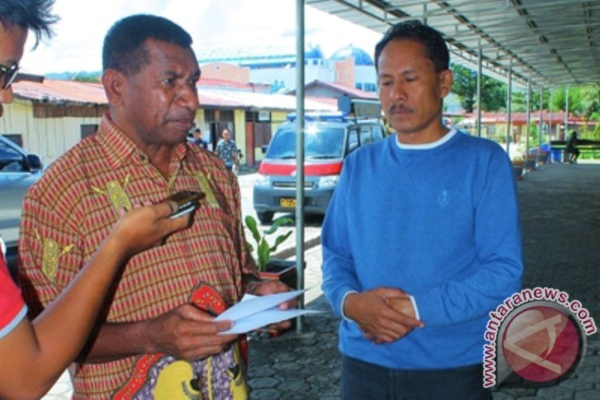Polisi Papua tangkap pencuri uang satu miliar lebih