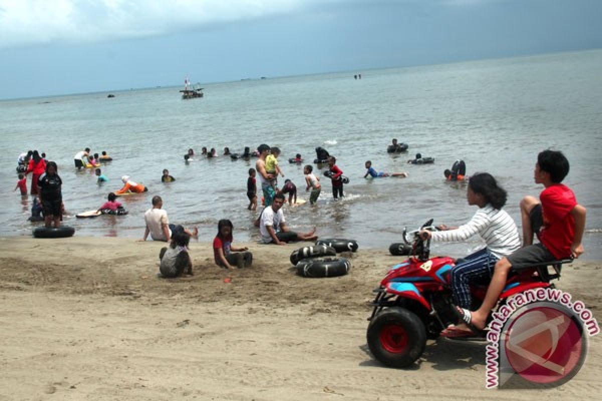 Kunjungan wisatawan Pantai Bantul libur panjang melonjak