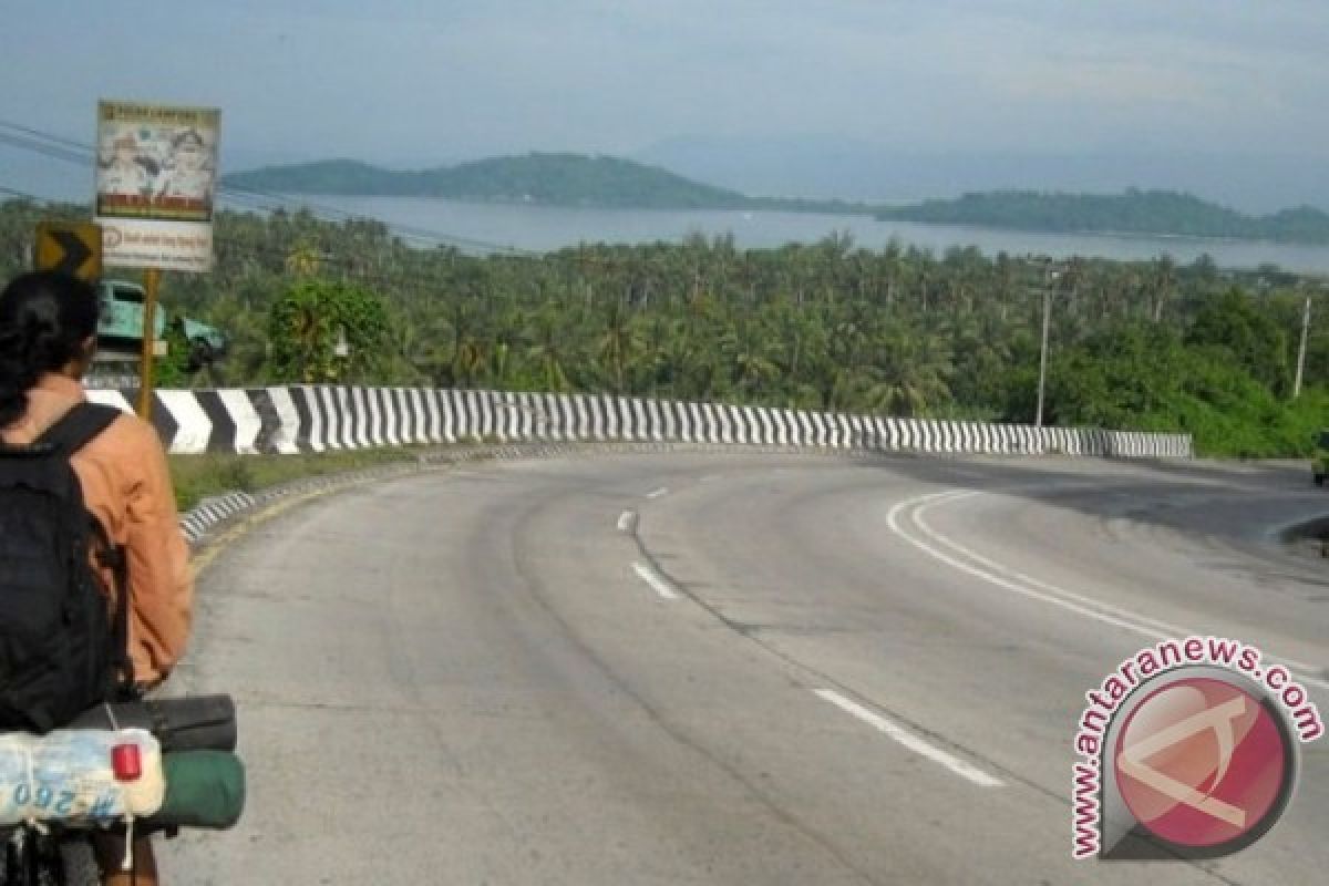 Jalur Mudik di Lampung Diperbaiki  