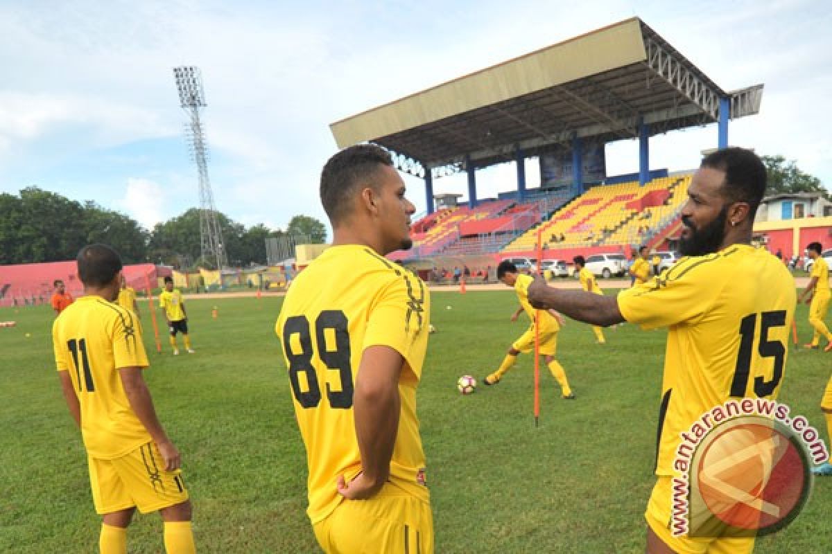 Semen Padang resmi putus kontrak Didier Zokora