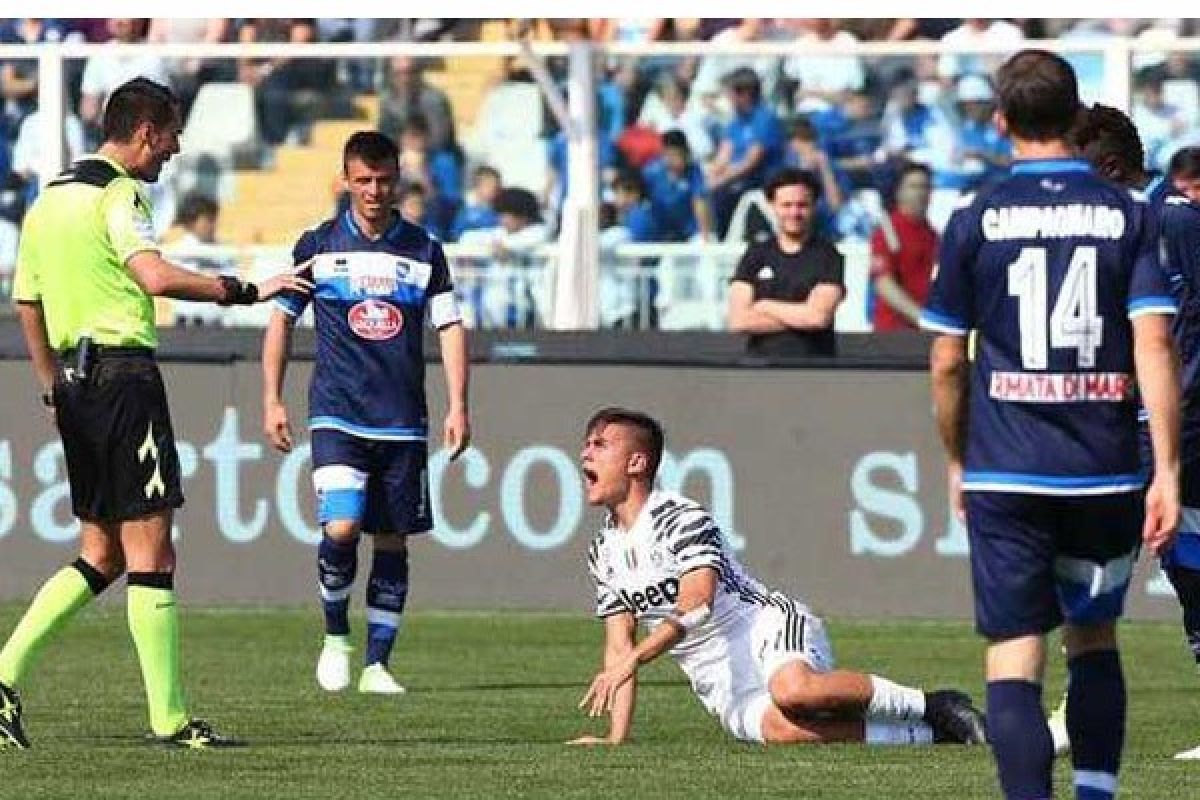 Empat gol Roma pastikan pescara kembali ke Serie B
