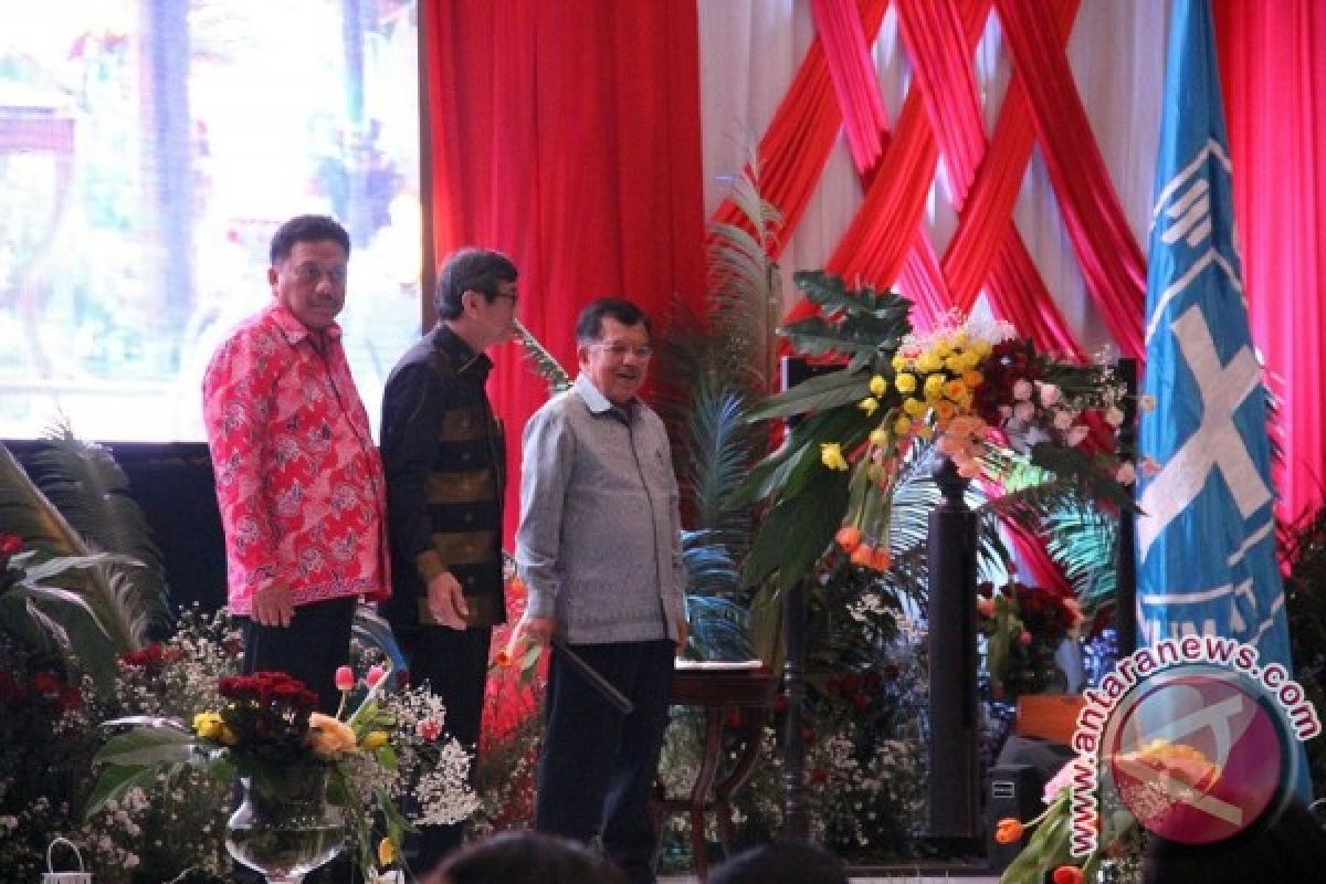 Jusuf Kalla Puji Olly Dondokambey