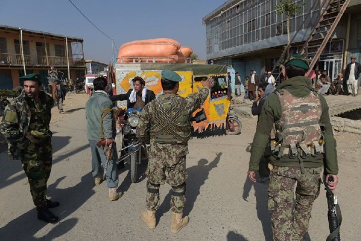 Markas Besar polisi Afghanistan diserang 