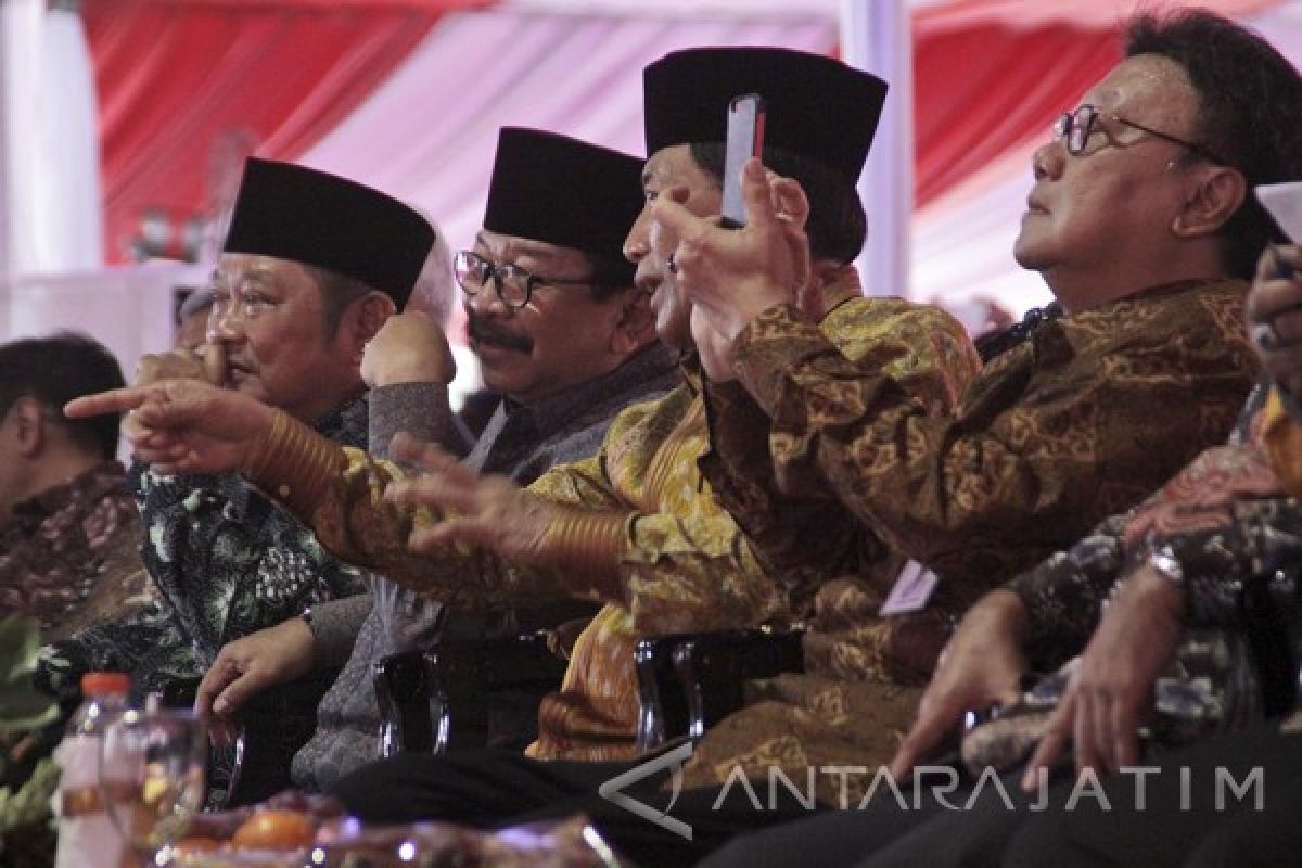 Bupati Sidoarjo Pamerkan Pelayanan 