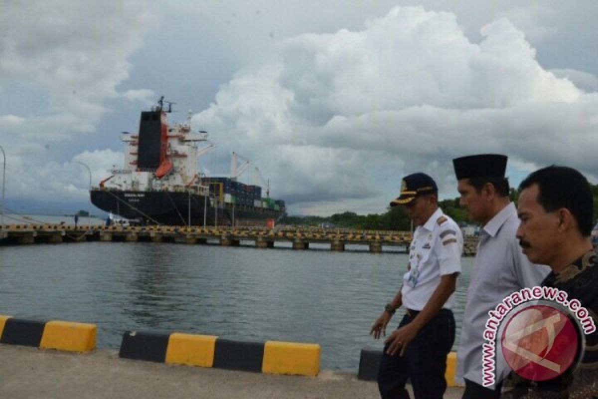 Menpan Kunjungi Pelabuhan Anggrek Gorontalo Utara