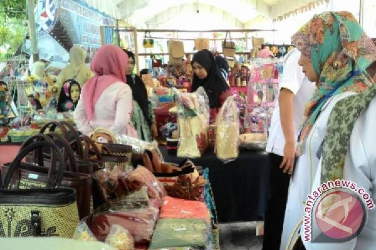 Bazar UMKM Meriahkan Pelaksanaan Rakornas BKS-PTIS 