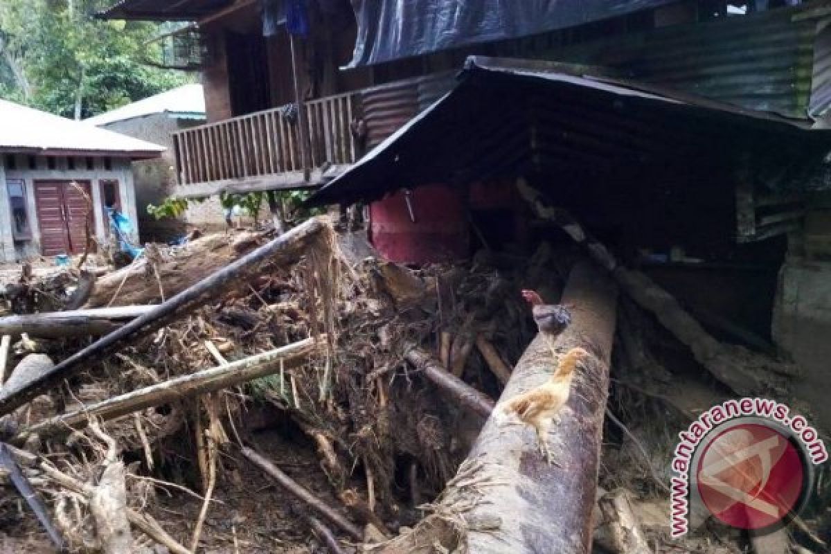 Satu Orang Meninggal Akibat Banjir Bandang 