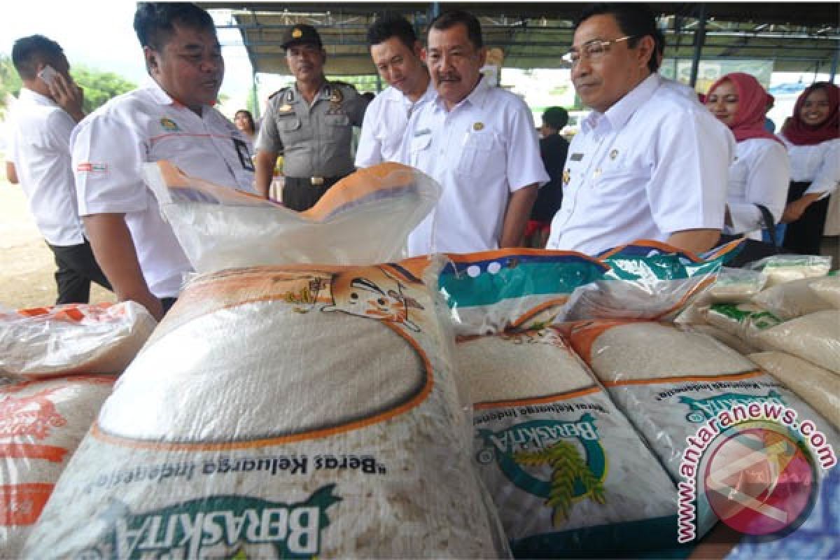 Pasar Murah di Kelurahan Taipa