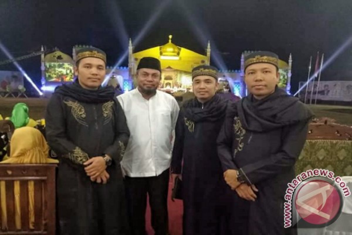 Bupati Umrohkan Tiga Qari Internasional