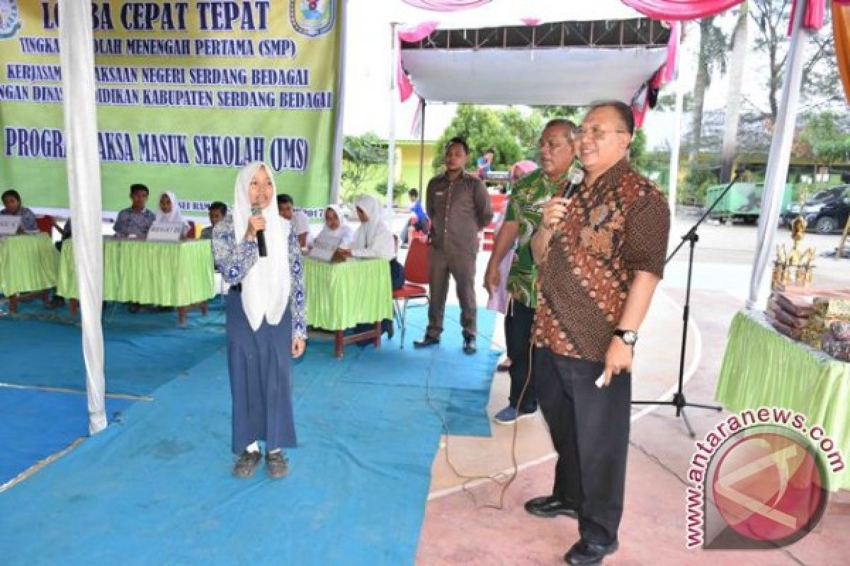 Bupati Sergai  Tutup LCT Program Jaksa Masuk Sekolah 