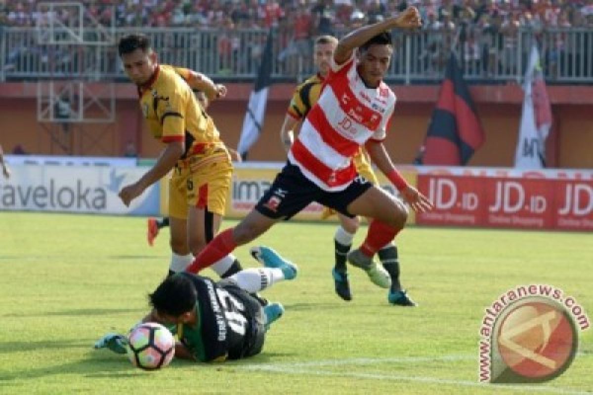 Madura United Bawa 20 Pemain ke Samarinda