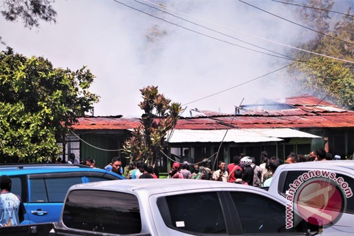 Tujuh rumah prajurit Kodim 1702/Jayawijaya terbakar