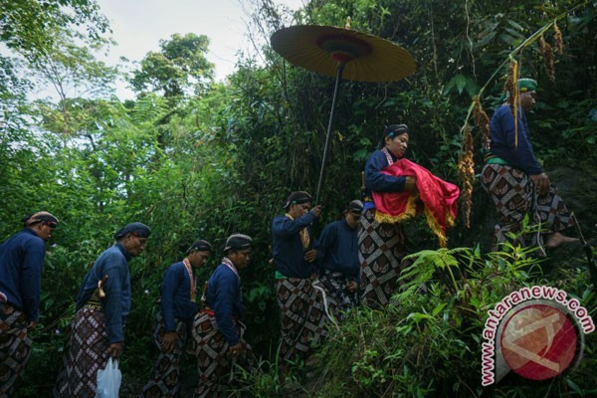 Keraton Yogyakarta gelar Labuhan Ageng Merapi