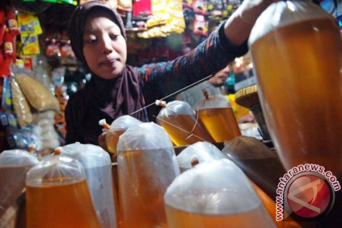 Disperindag Larang Pedagang Jual Minyak Goreng Curah