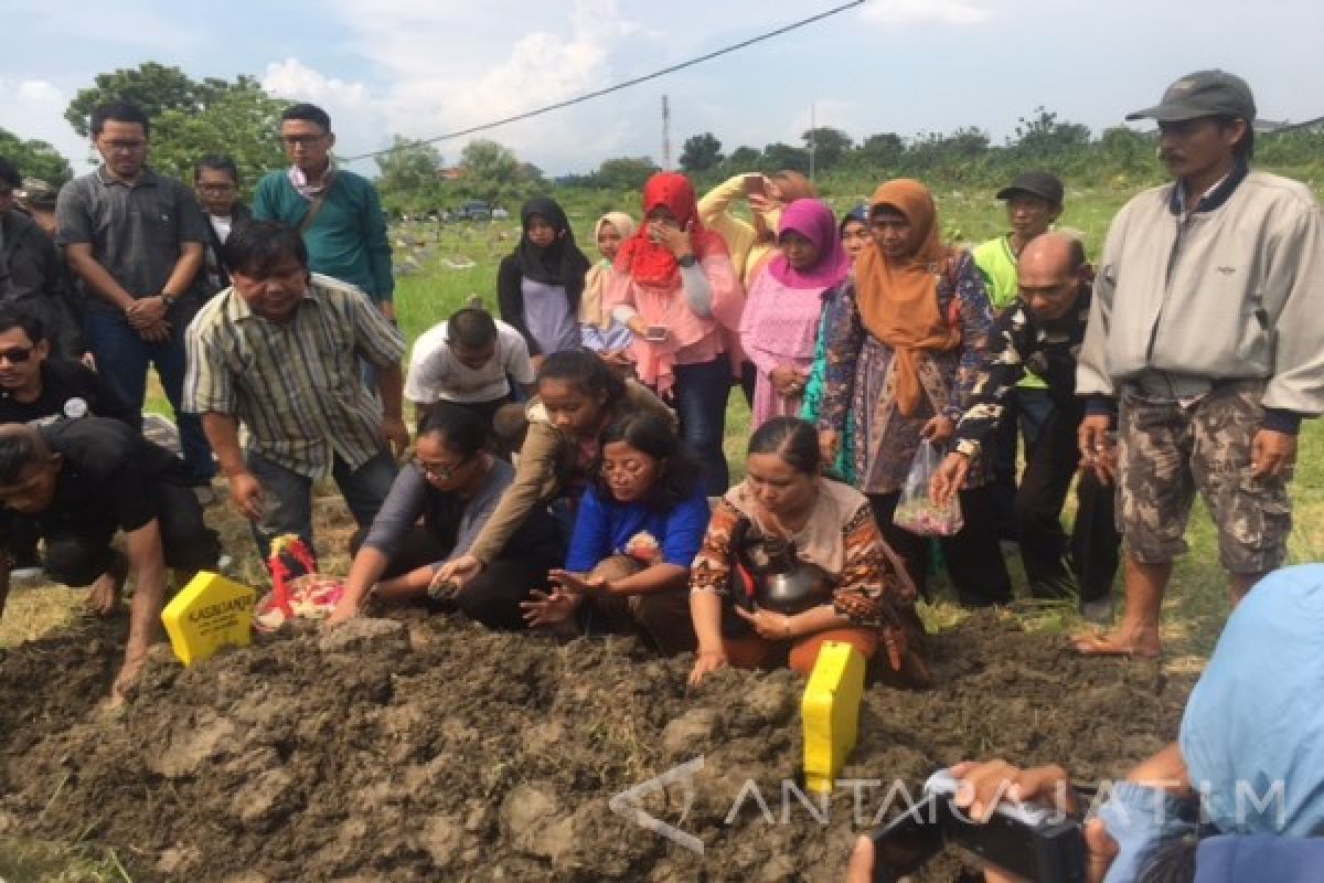 Bambang Gentolet Dimakamkan di Babat Jerawat Surabaya