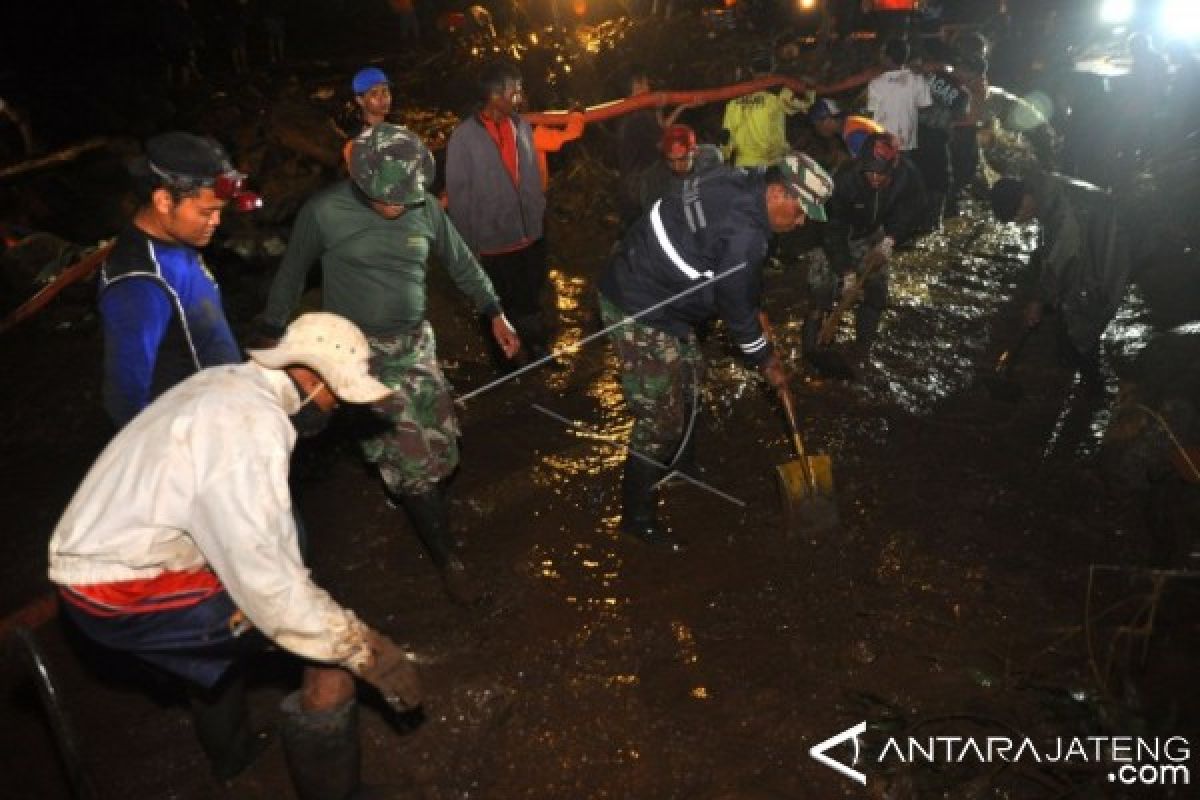 Korban Banjir Bandang Dirawat Di RSU Tidar