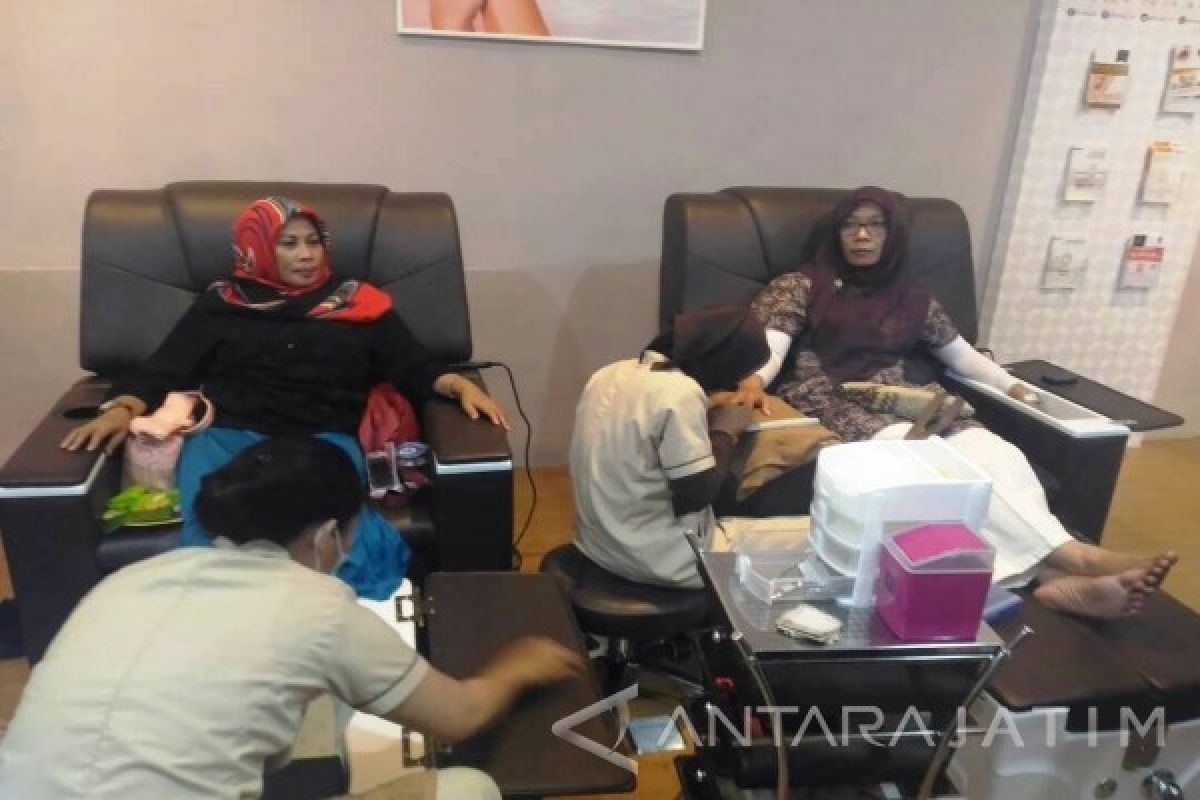 Oriskin Bidik Pasar Kecantikan Surabaya