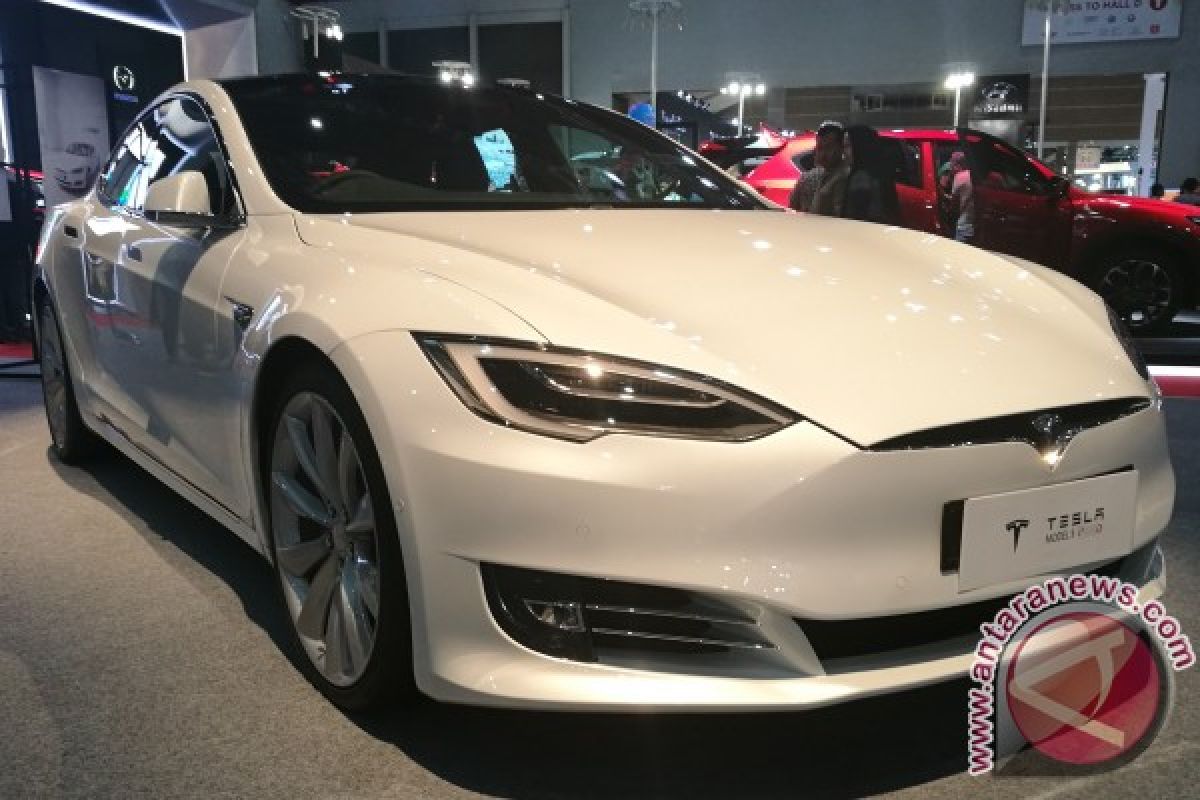 Tesla ungkap rencana merakit mobil di Shanghai