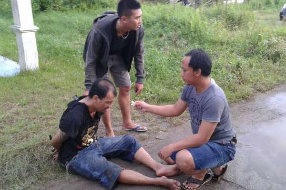 Kurir Wanita dan Pengedar Pria Ditangkap Polisi Bawa Sabu