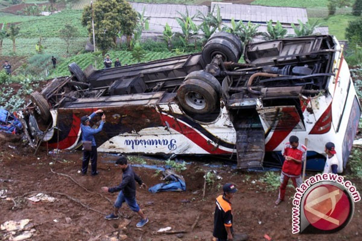 Kecelakaan Ciloto tewaskan 11 orang, bukan 12 orang