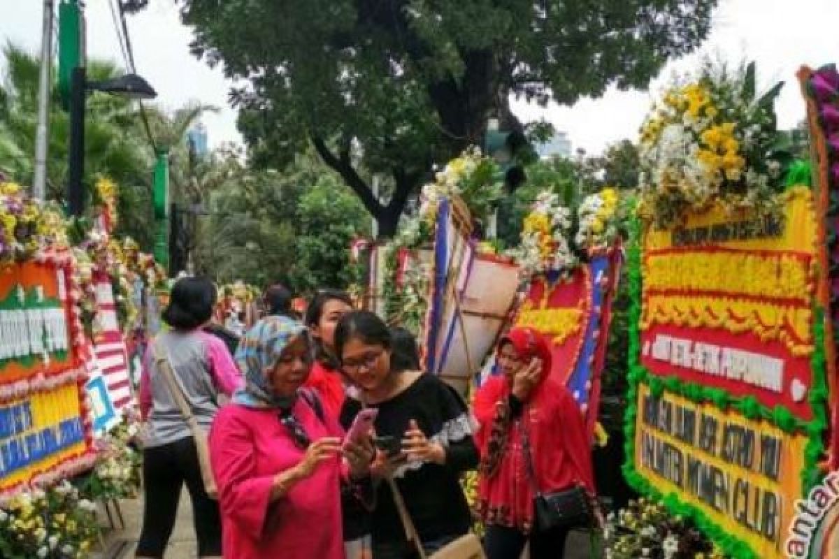 Balai Kota DKI Jakarta Masih Terlihat Seperti Tempat Wisata 