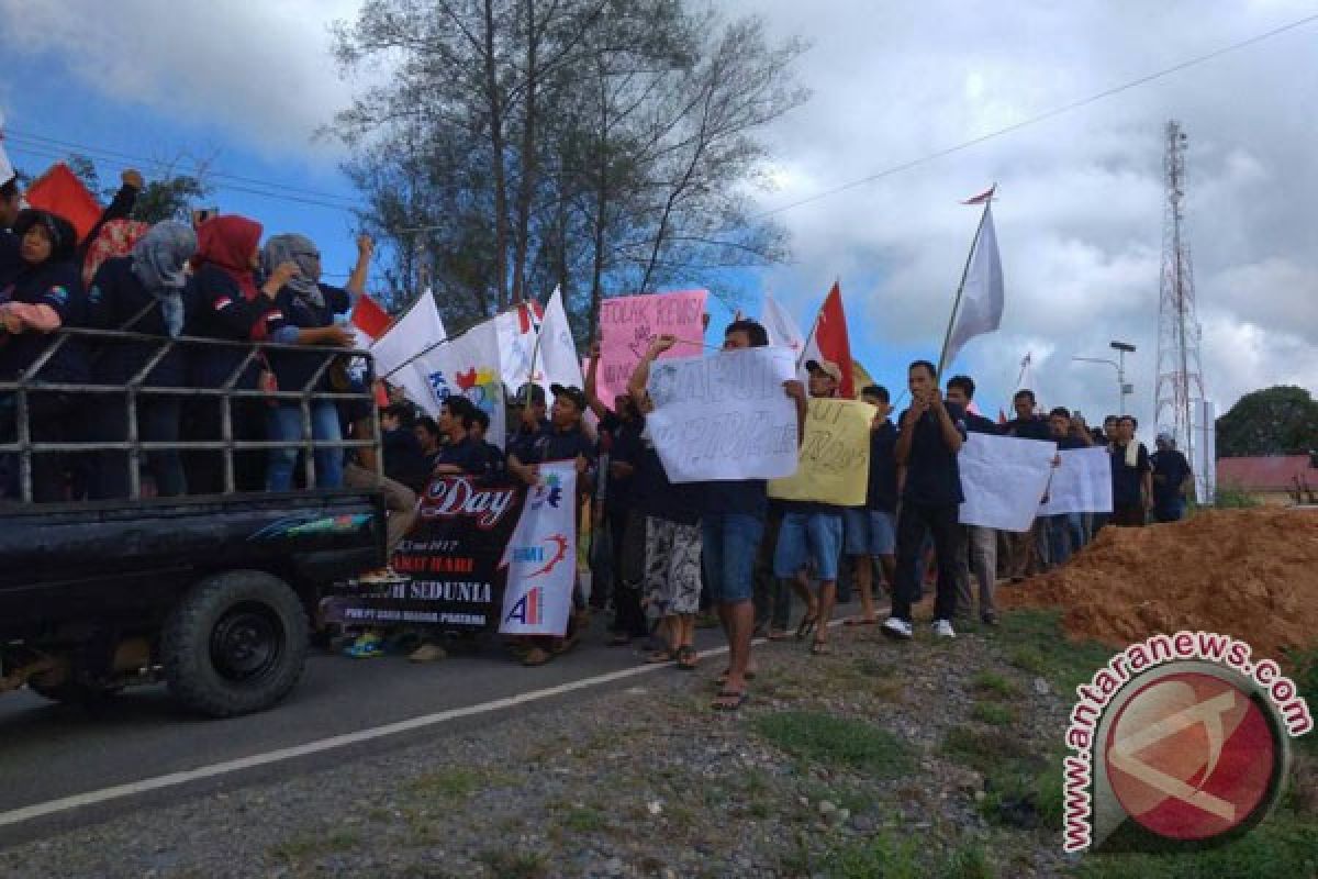 Senam jantung sehat saat Hari Buruh di Mukomuko