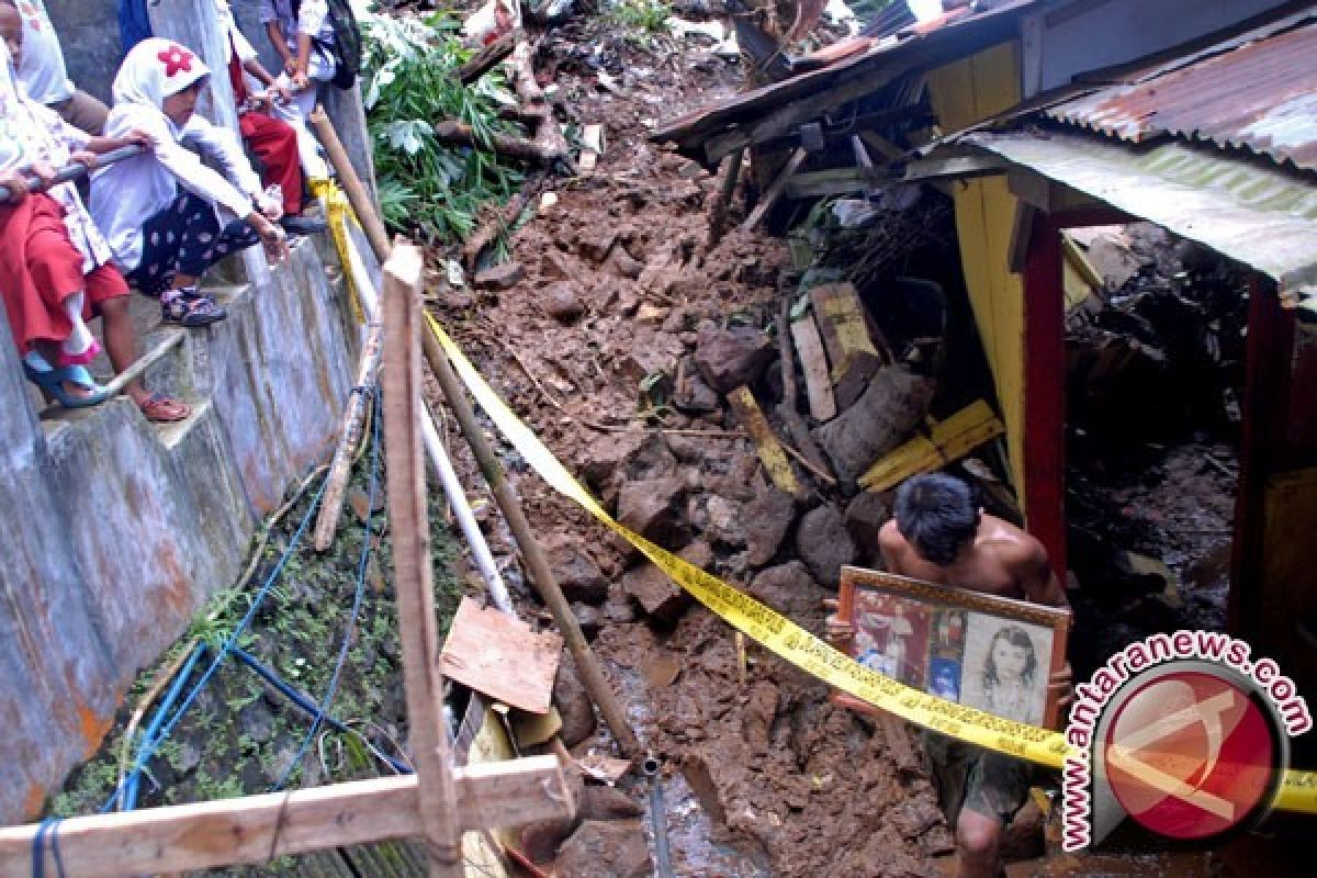 Banjir dan Longsor di Beberapa Sudut Kota Bogor