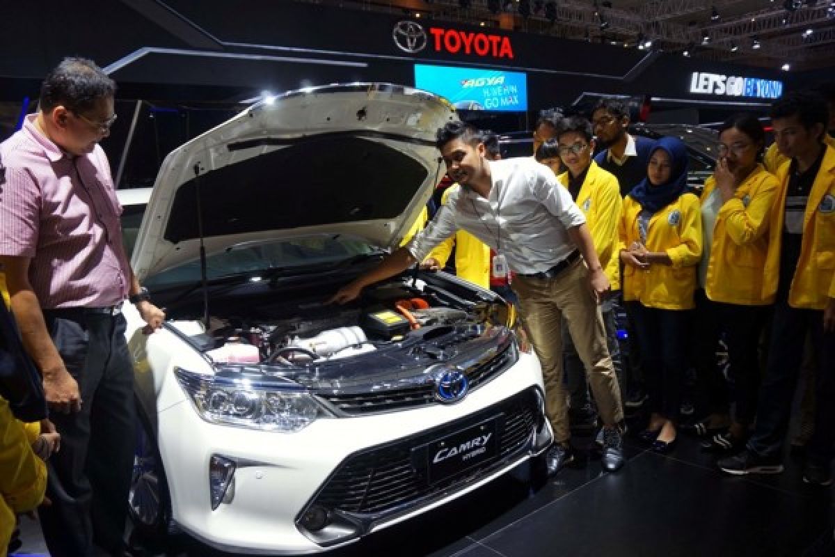 Toyota ajak mahasiswa kenali teknologi mobil hibrida