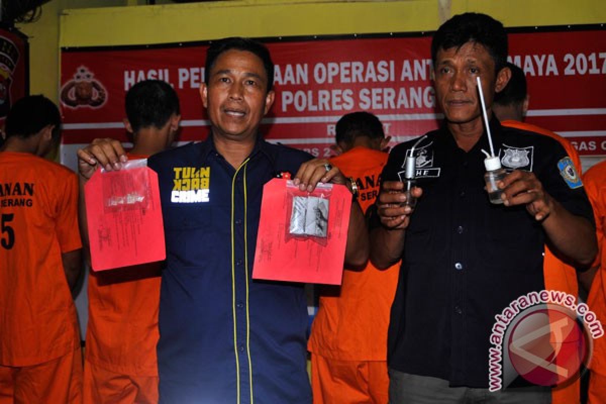 Pelajar pengguna sabu-sabu dituntut 1,5 tahun penjara