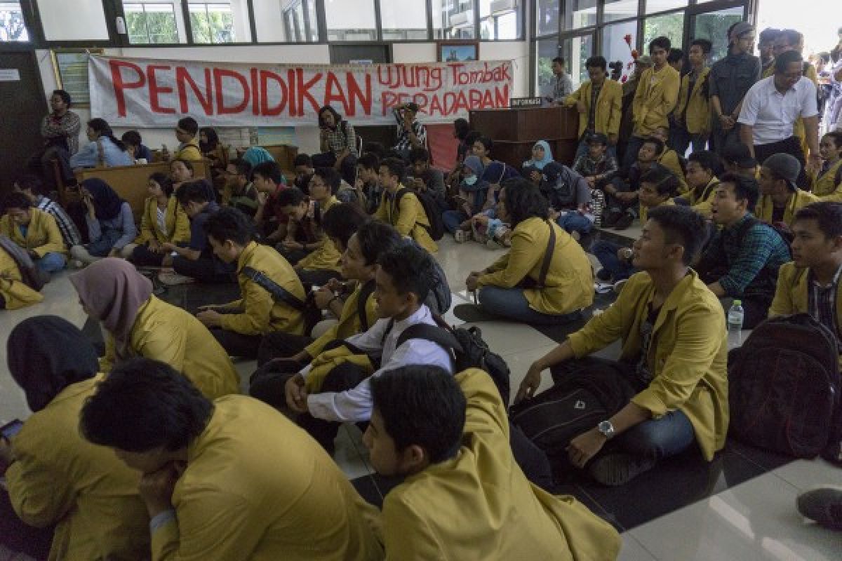 Sejumlah Mahasiswa Minta Unsoed Kaji Ulang UEPT