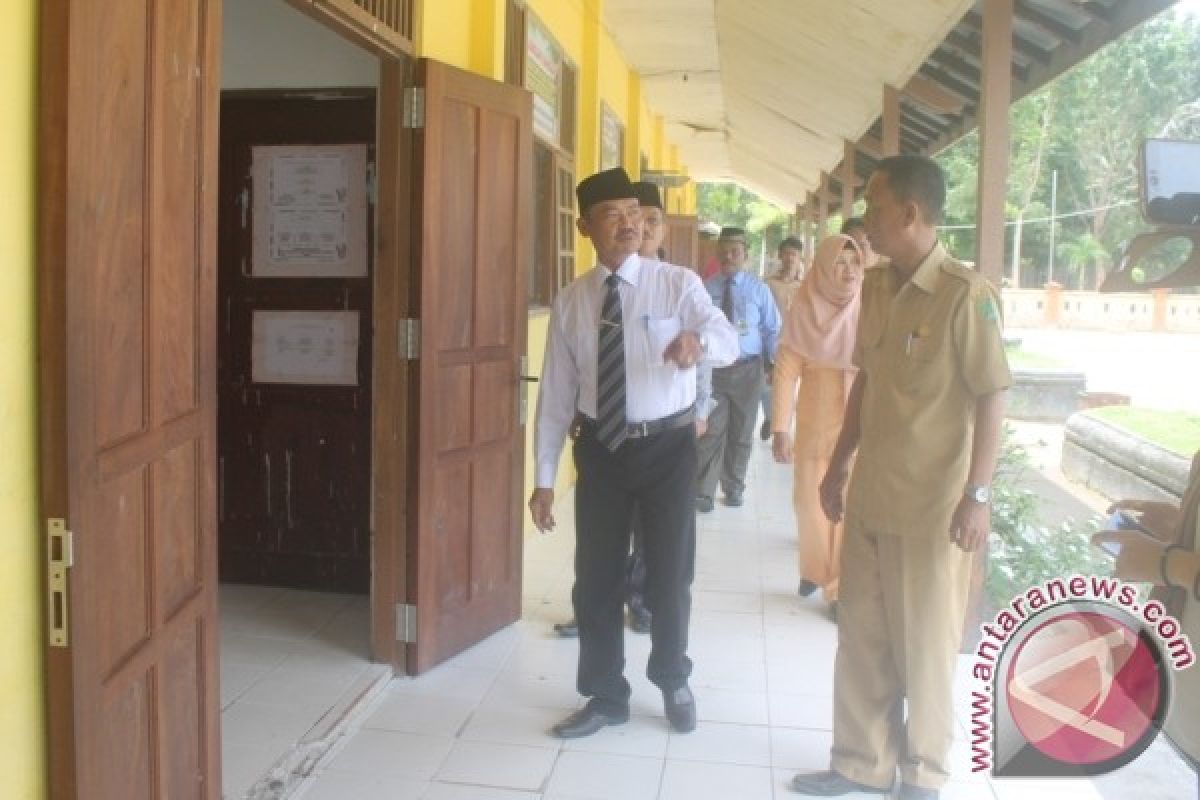 Peserta UN SMP Sukamara 858 Siswa, Tahun Depan UNBK